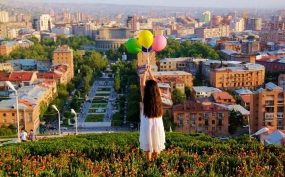 Capsule Hostel In The Old City Of Yerevan Exterior photo